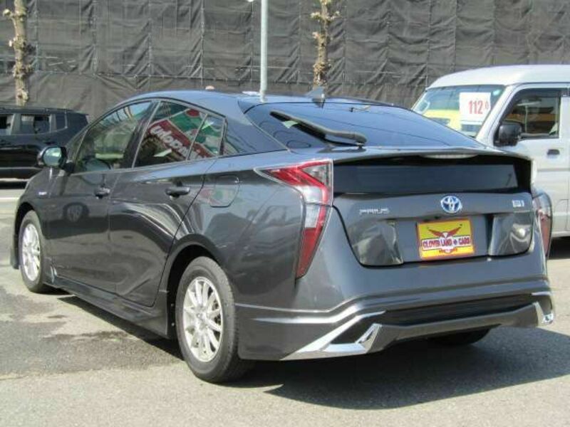 PRIUS-13