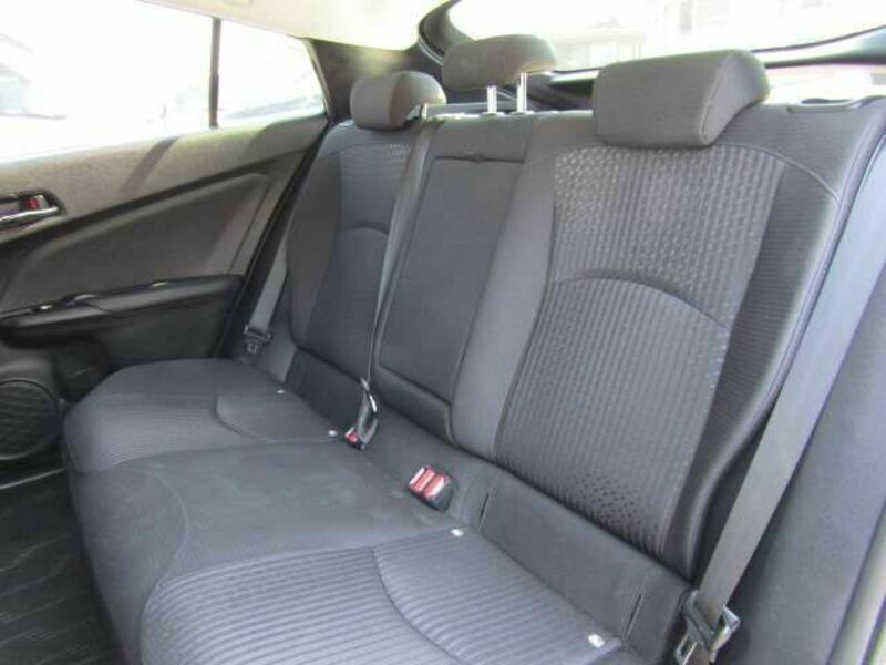 PRIUS-18