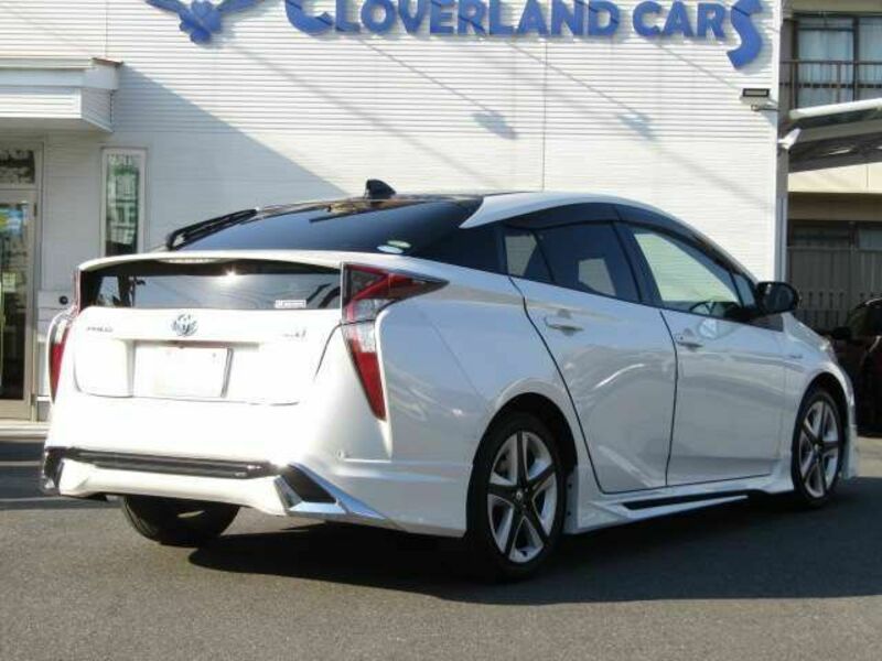 PRIUS-12