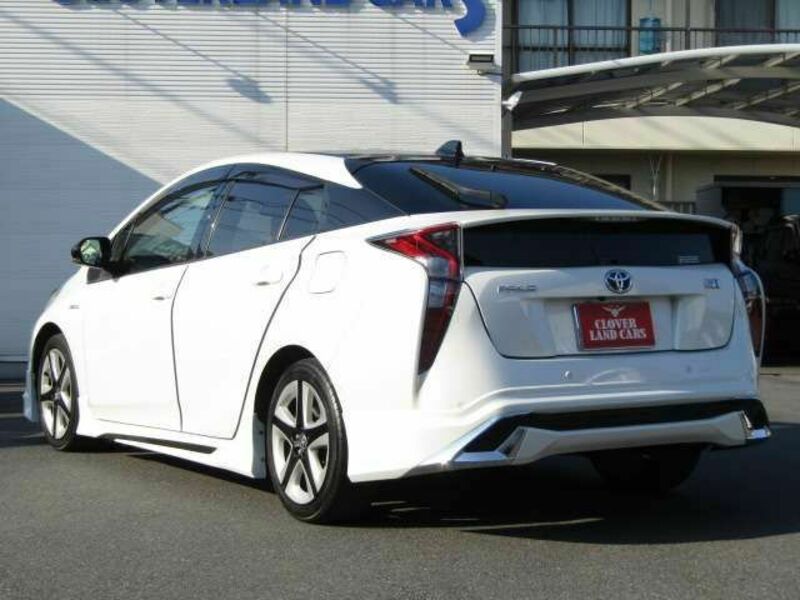 PRIUS-13