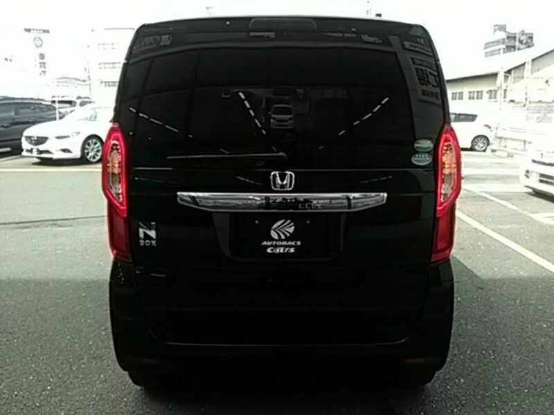N BOX