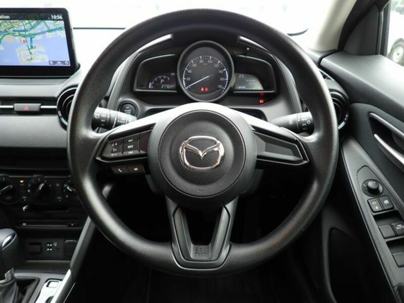 MAZDA2