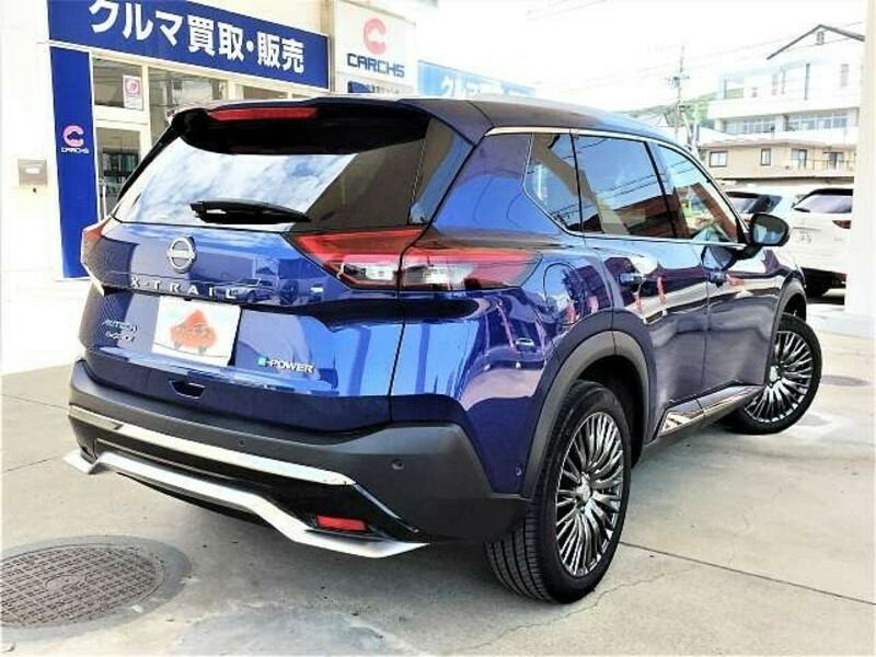 X-TRAIL