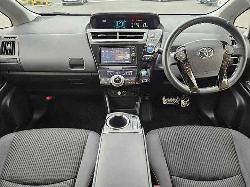 PRIUS ALPHA