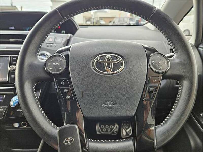 PRIUS ALPHA