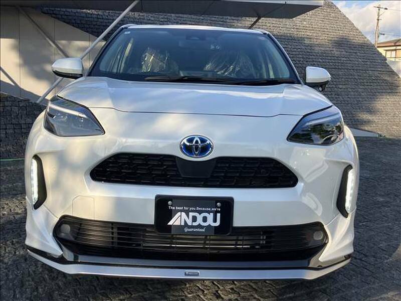 YARIS CROSS