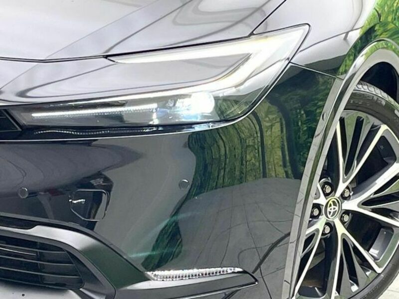 PRIUS-11