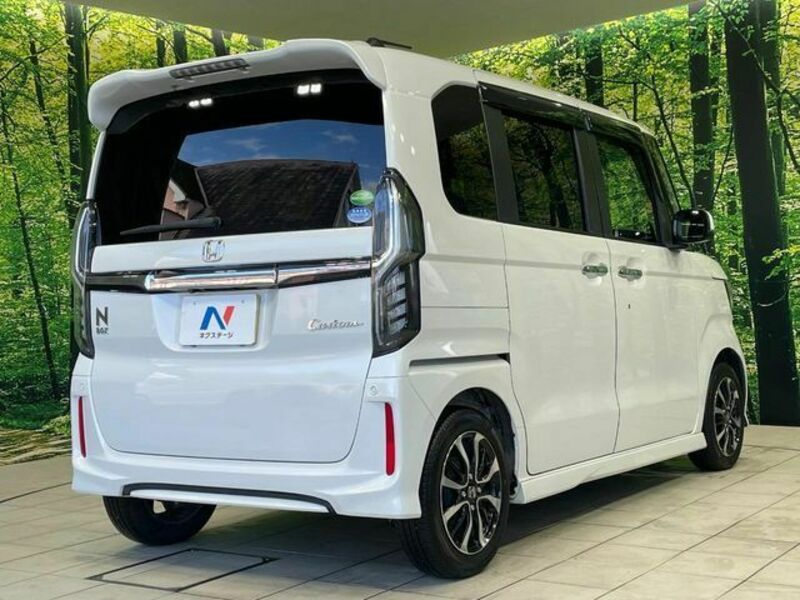 N BOX CUSTOM