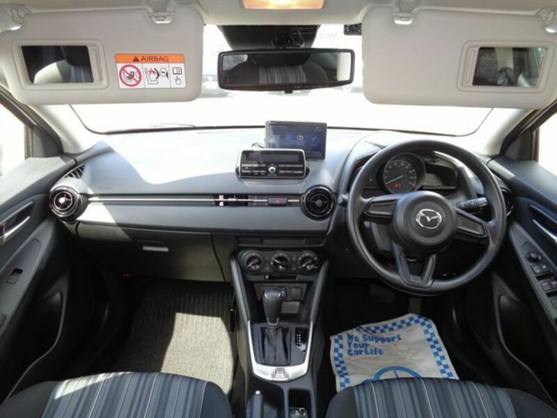 MAZDA2