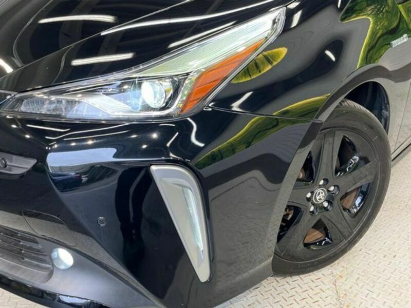 PRIUS-11