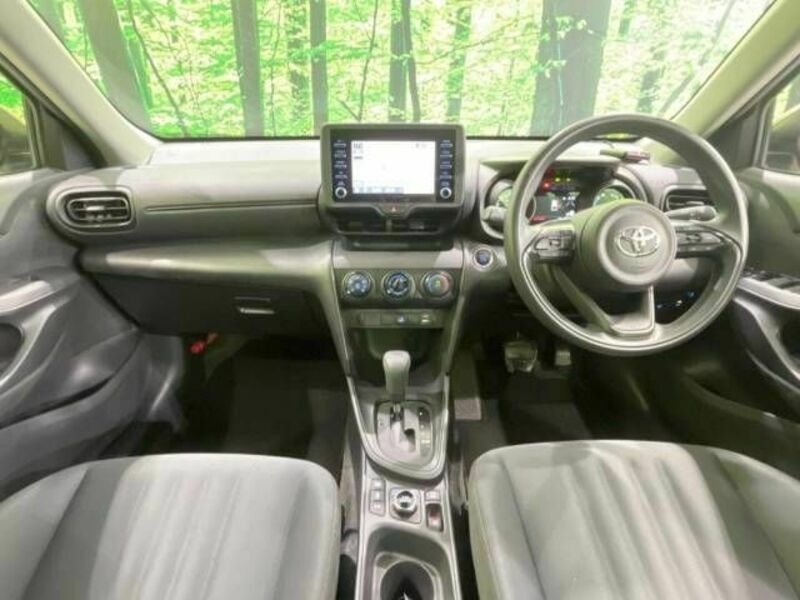 YARIS CROSS