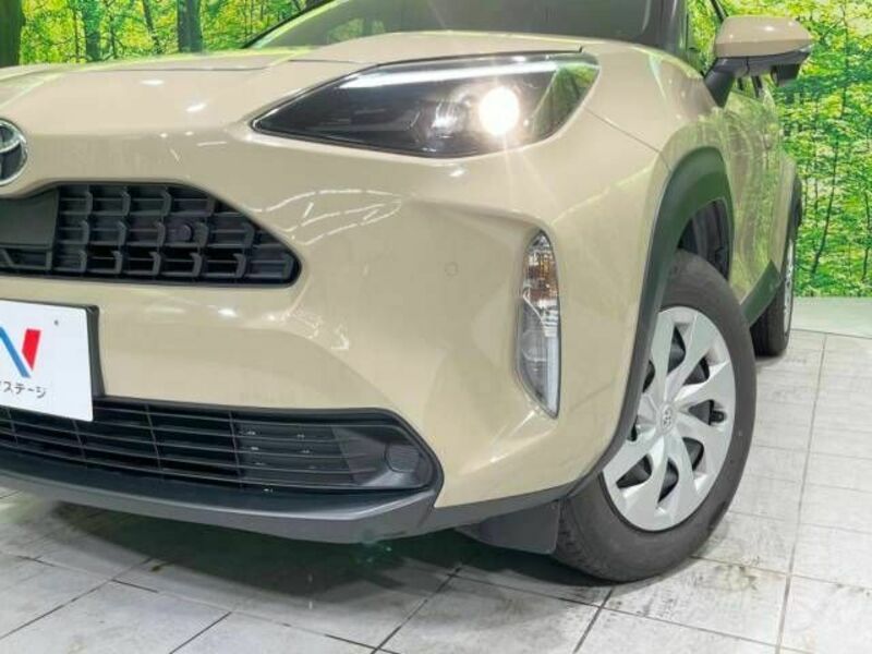 YARIS CROSS