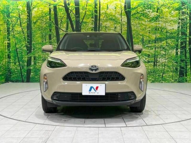 YARIS CROSS