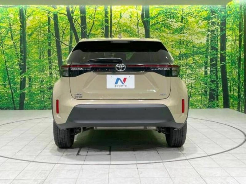 YARIS CROSS