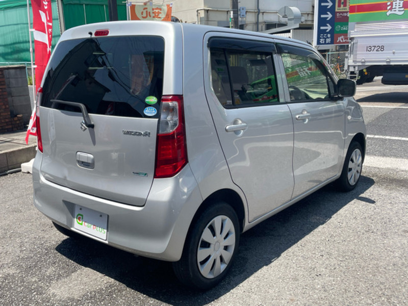 WAGON R-8