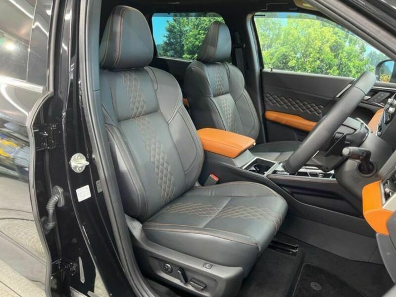 OUTLANDER PHEV