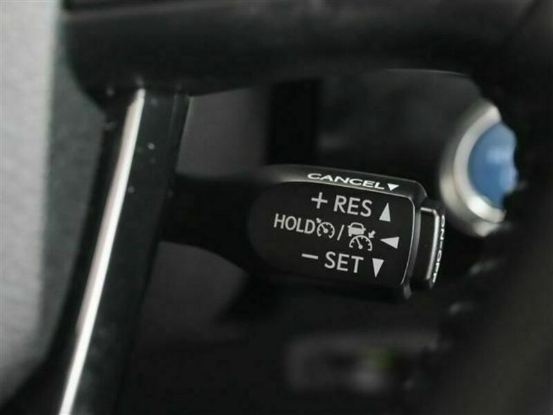 PRIUS-13