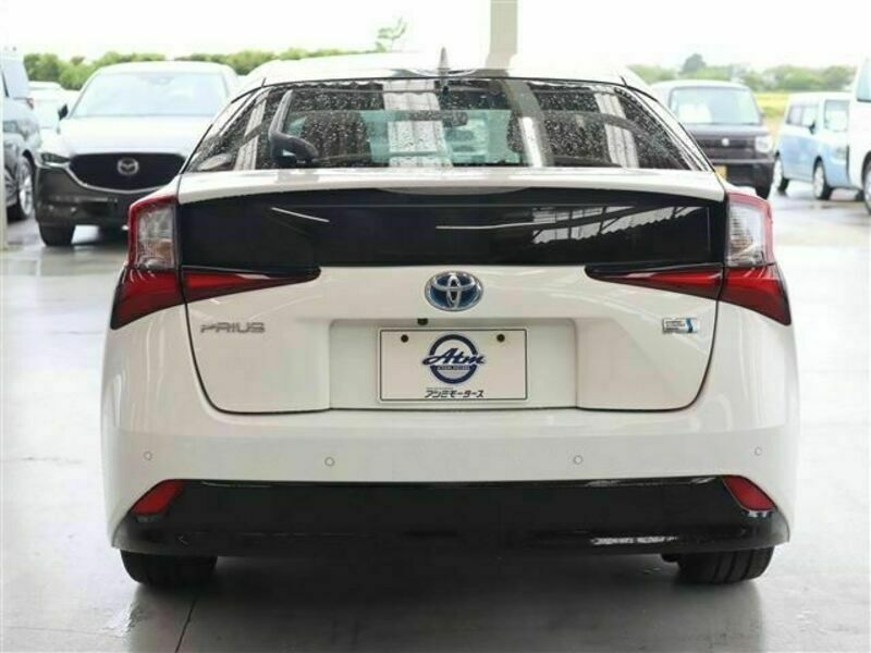 PRIUS-23