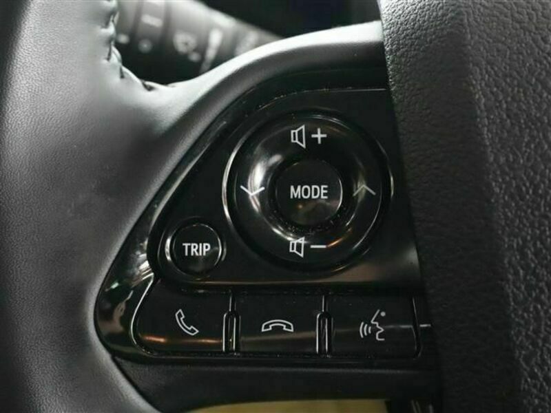 PRIUS-28