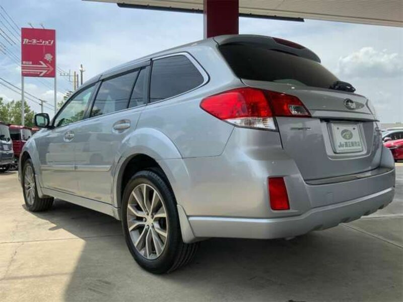 LEGACY OUTBACK