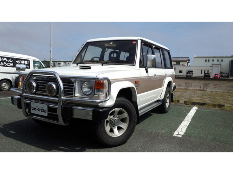 MITSUBISHI PAJERO