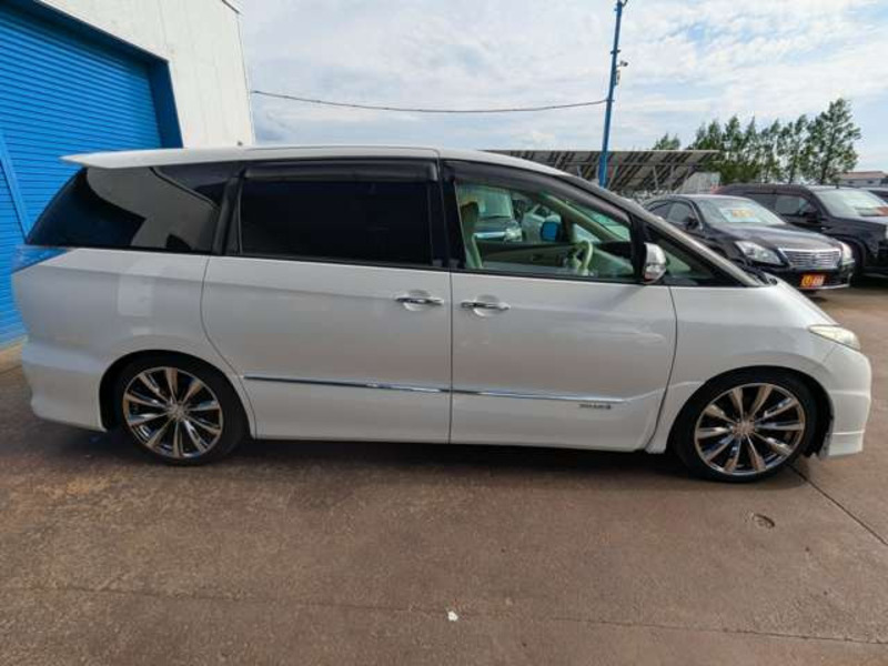 ESTIMA HYBRID