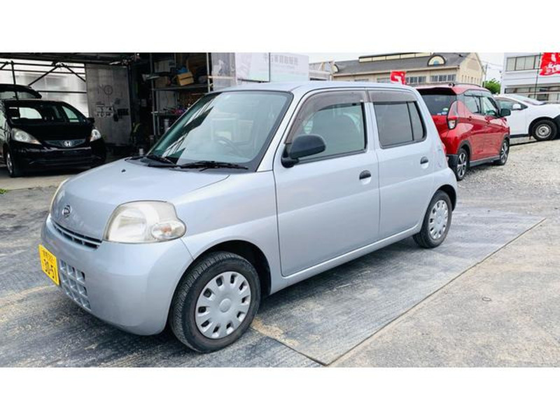 DAIHATSU ESSE