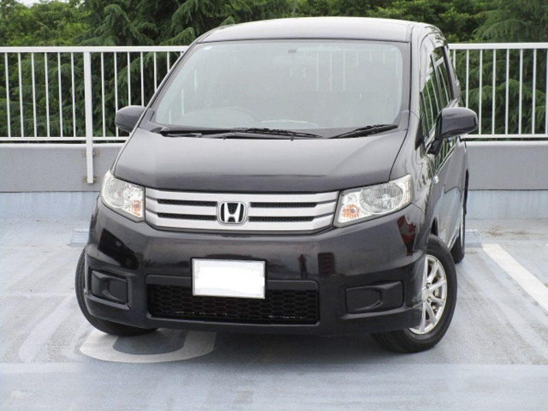 HONDA FREED SPIKE
