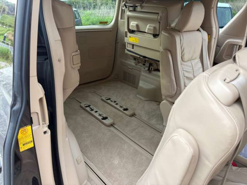 VELLFIRE-19
