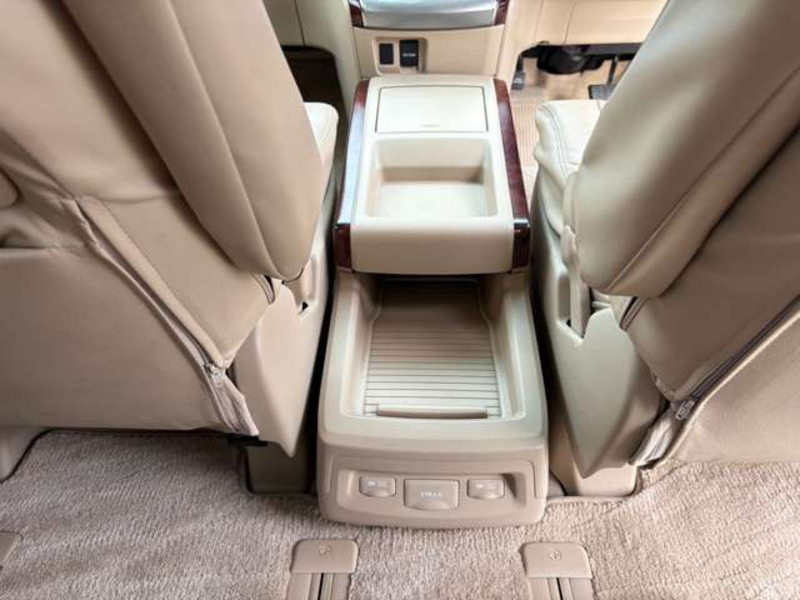 VELLFIRE-11