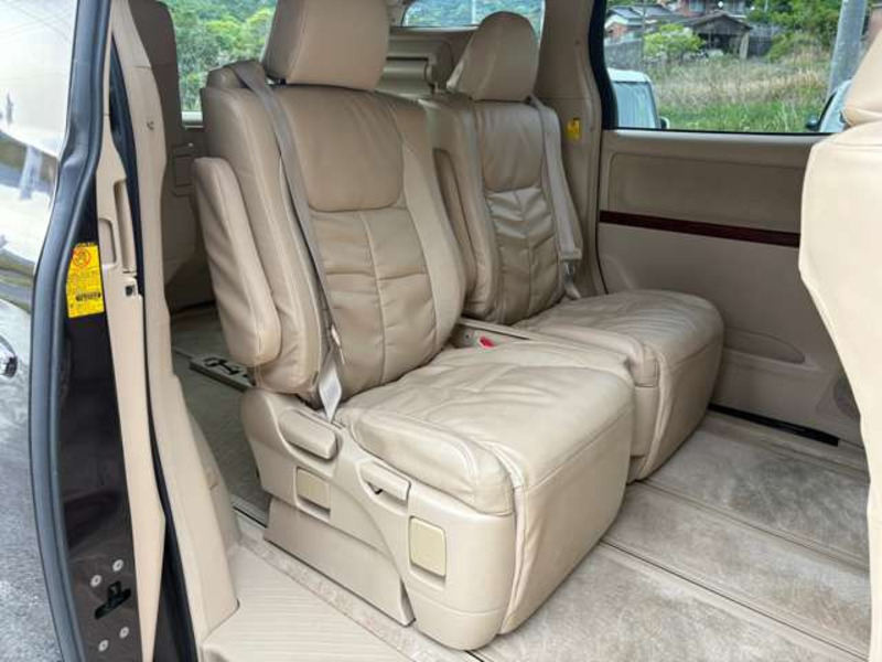 VELLFIRE-15