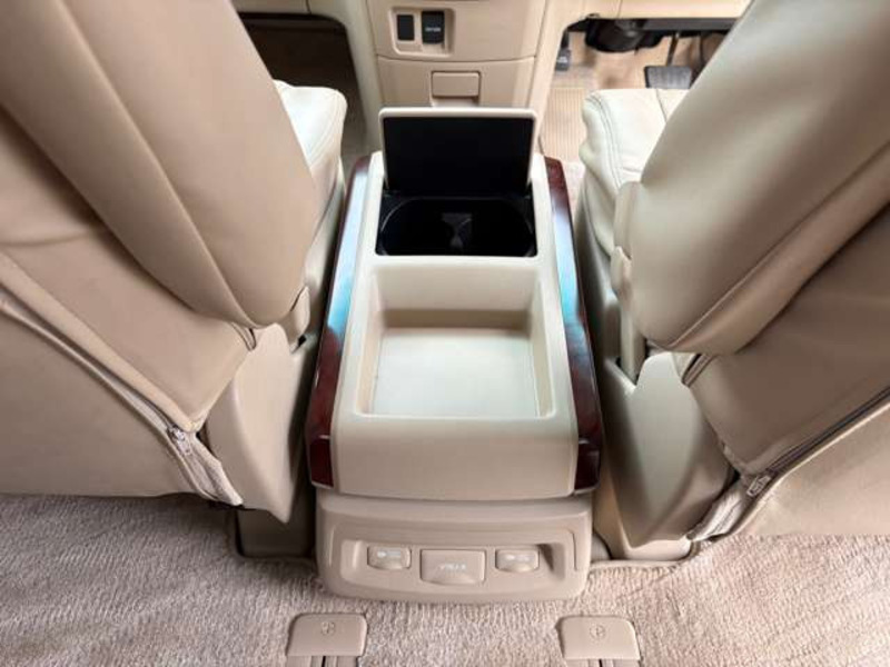 VELLFIRE-12