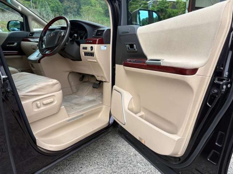 VELLFIRE-3