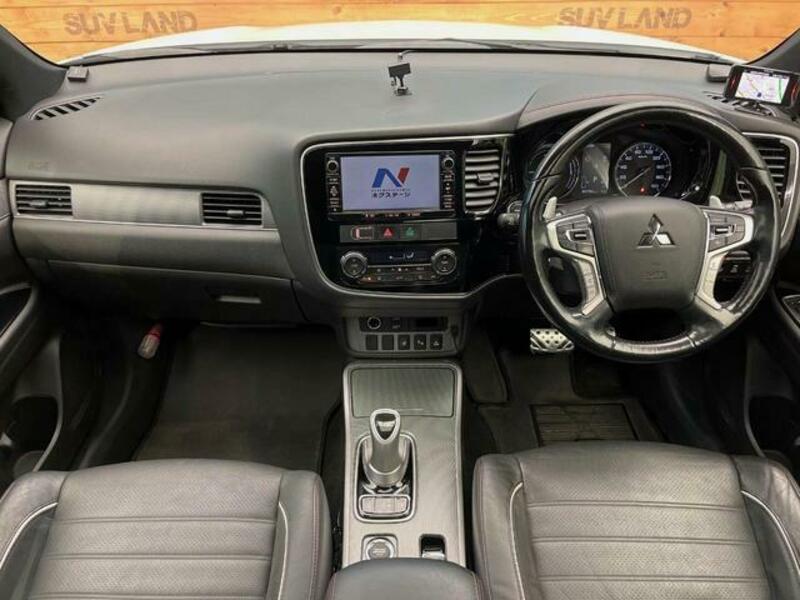 OUTLANDER PHEV