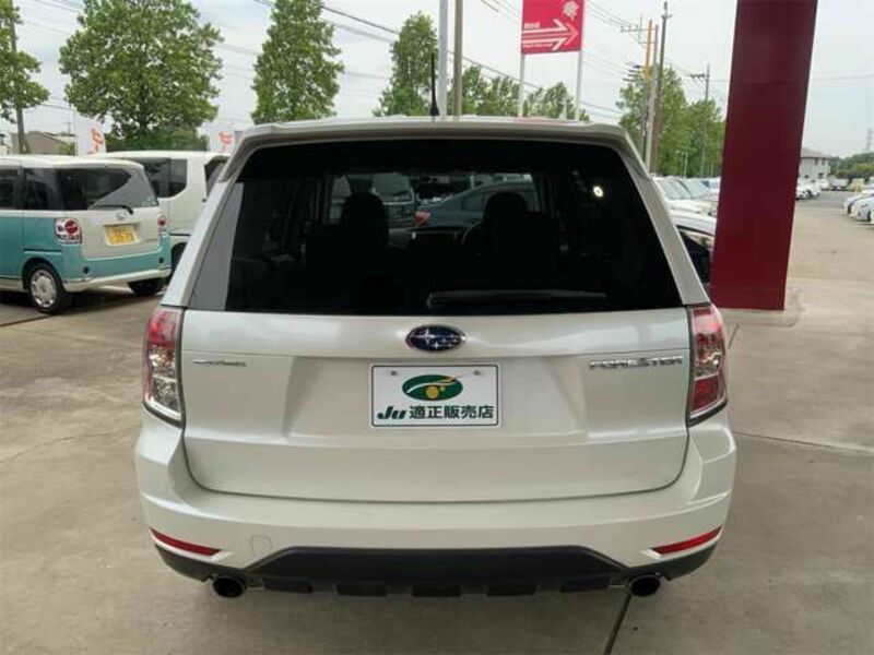 FORESTER-10