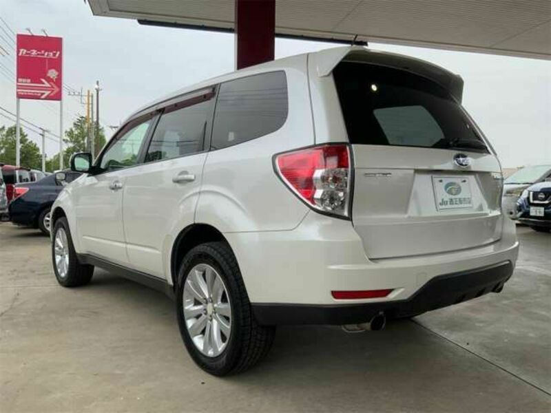 FORESTER-11