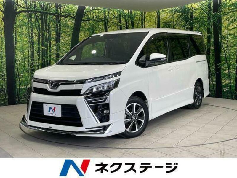 TOYOTA　VOXY