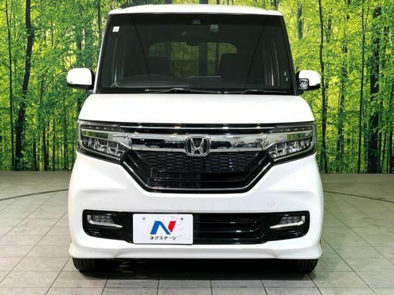 N BOX CUSTOM