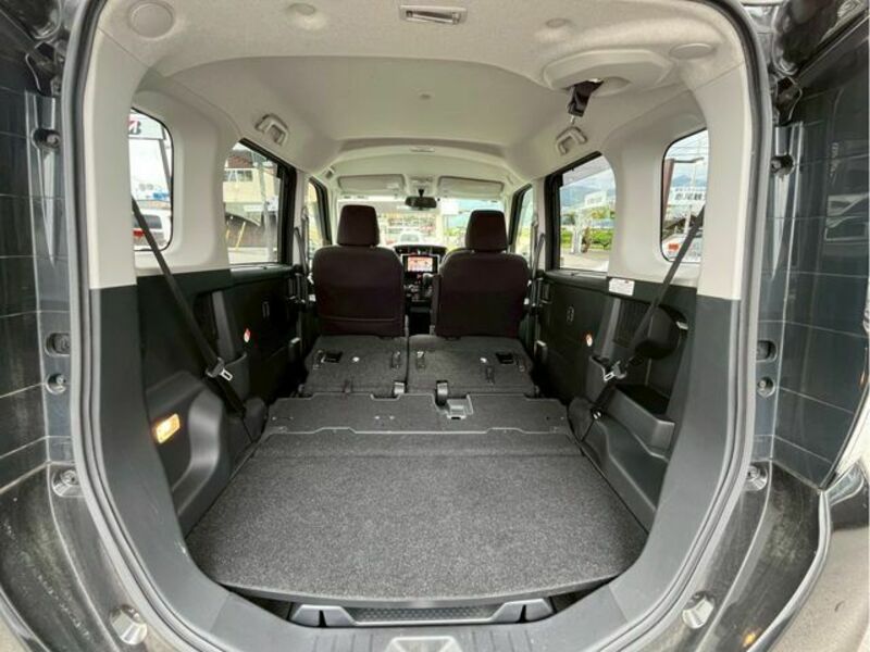 ROOMY