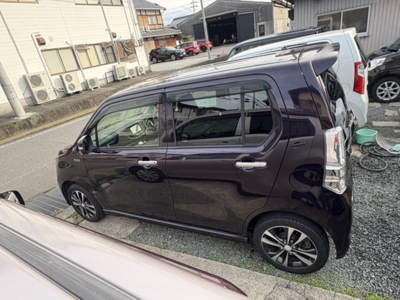 WAGON R-8