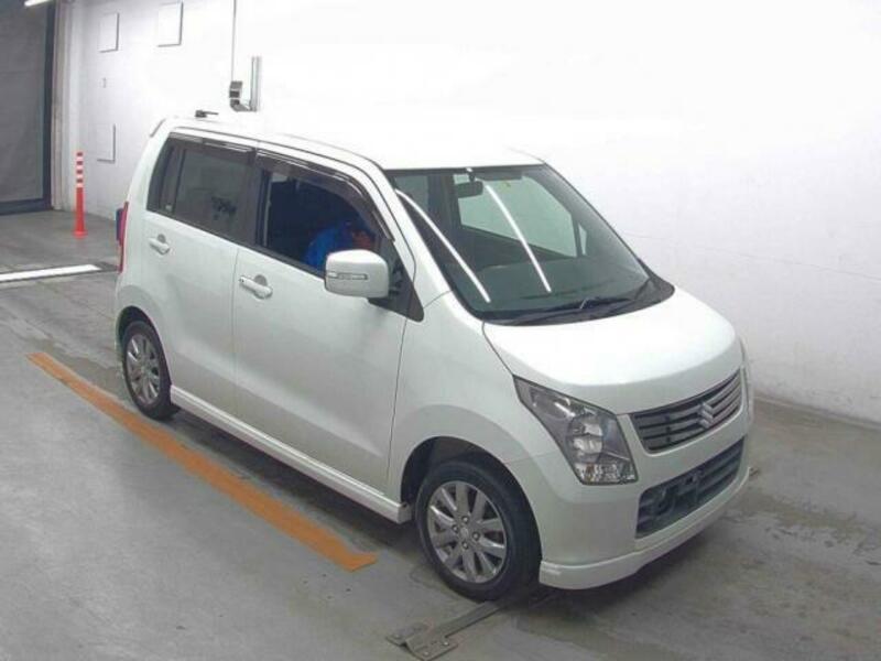 WAGON R-3