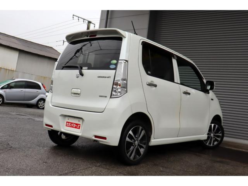 WAGON R-3