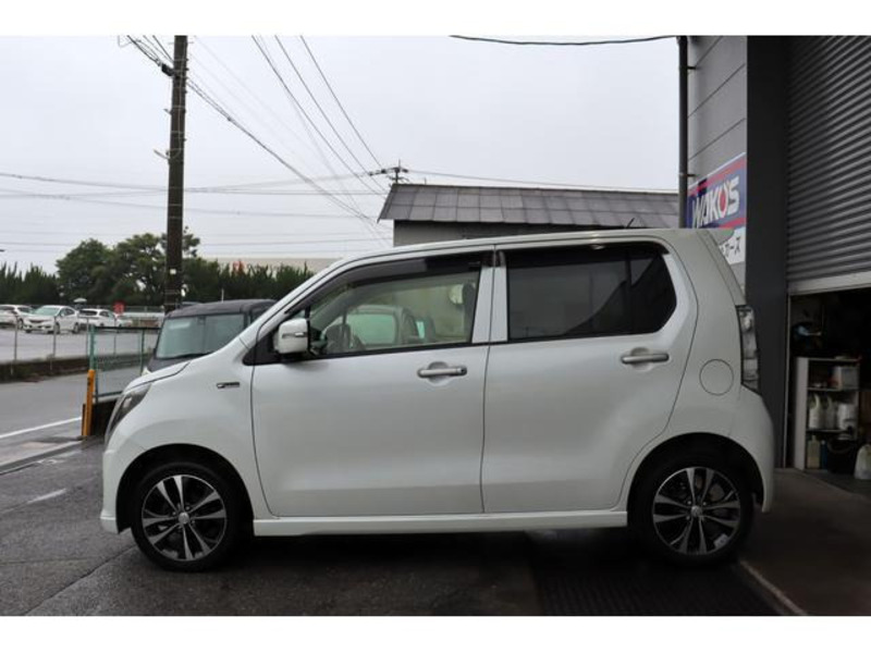 WAGON R-8