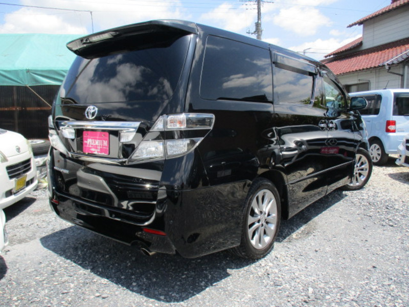 VELLFIRE-1
