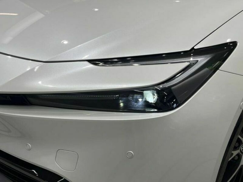 PRIUS-11