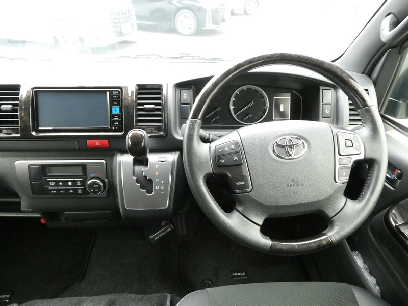 HIACE VAN