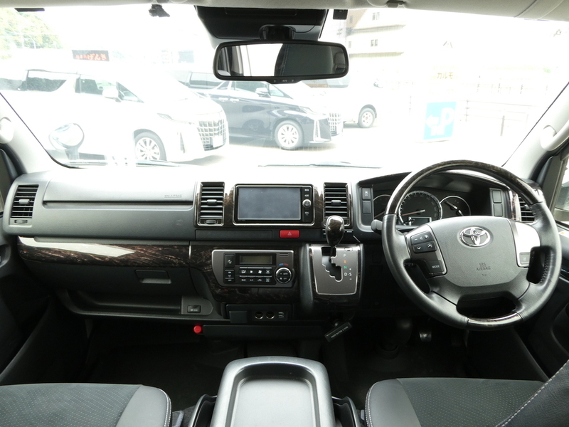 HIACE VAN