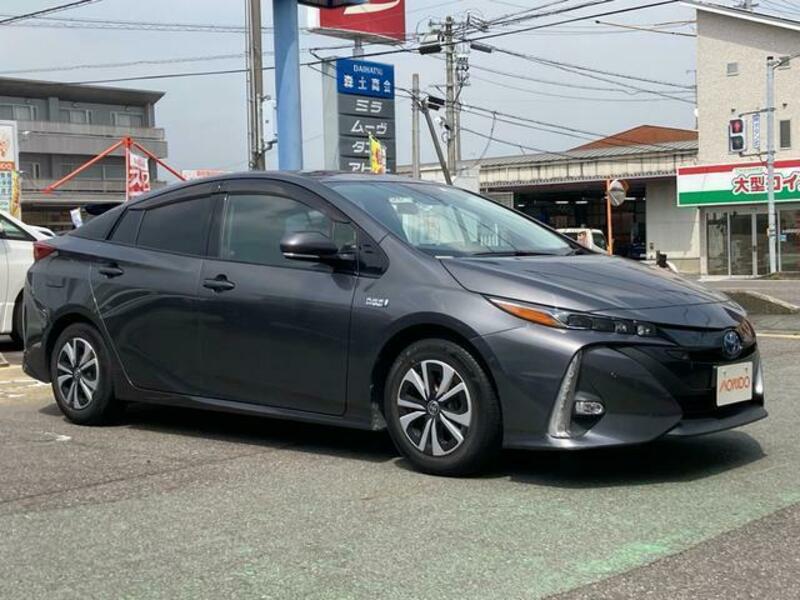 PRIUS PHV