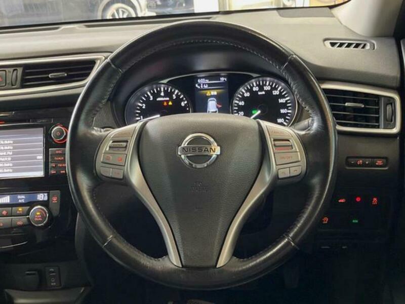 X-TRAIL