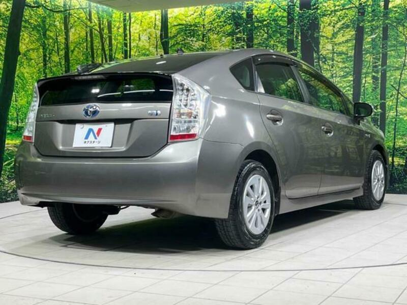 PRIUS-16
